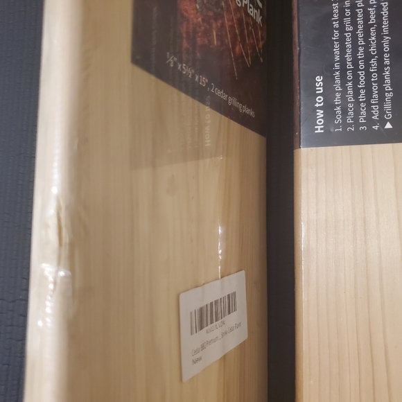 4 Cedar Grilling Planks - Picture 6 of 7